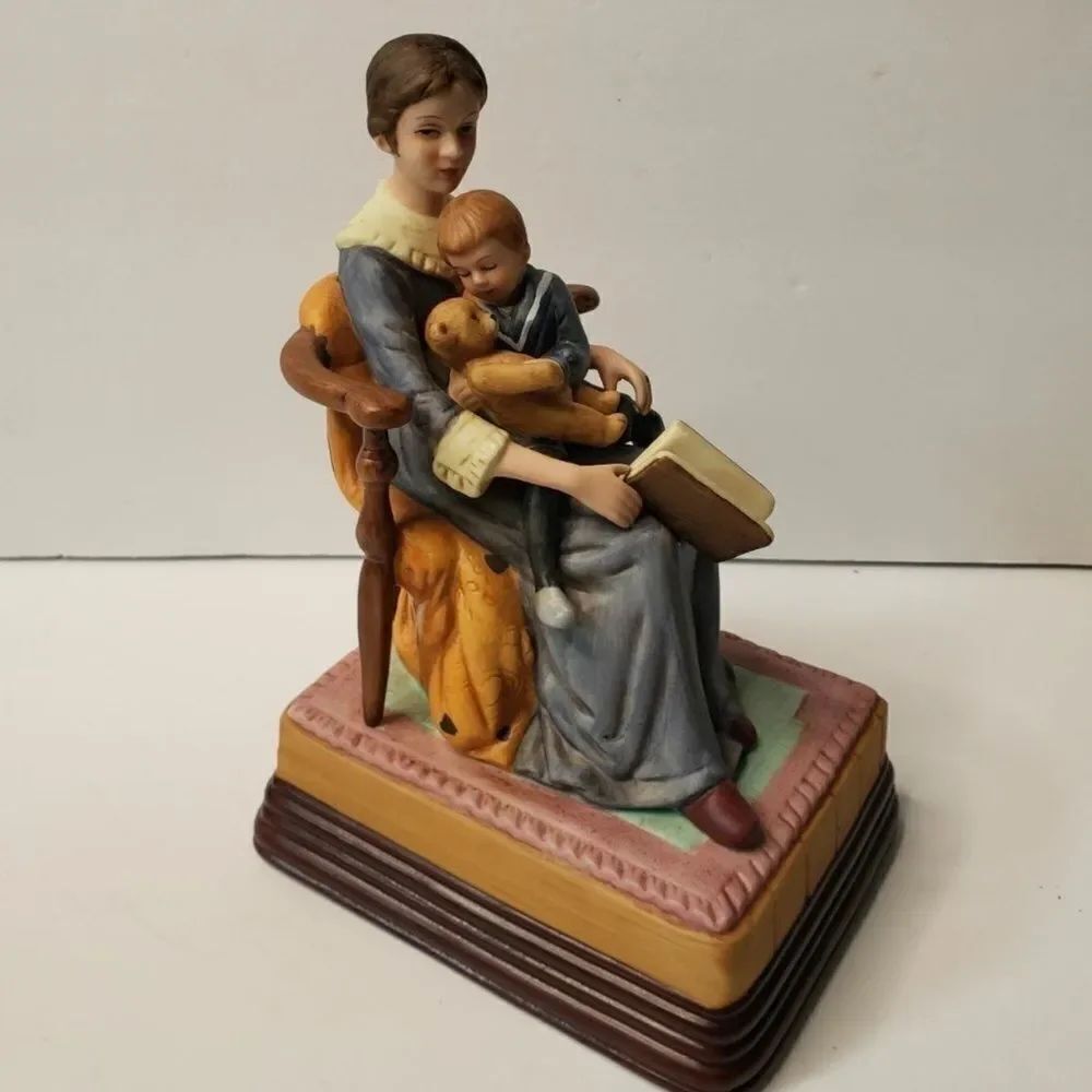 Norman Rockwell 1985 Music Box "Bed Time"